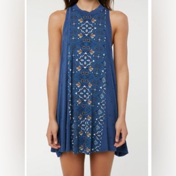 O'Neill Dresses & Skirts - O’Neill Leslie Denim Blue Floral Print Swing Dress Small